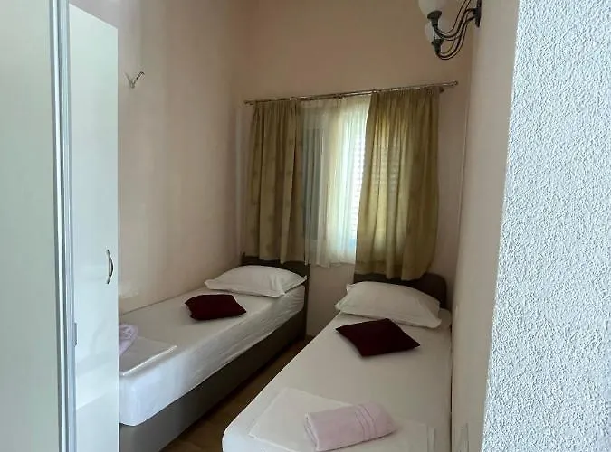 安娜马里加公寓 马卡尔斯卡