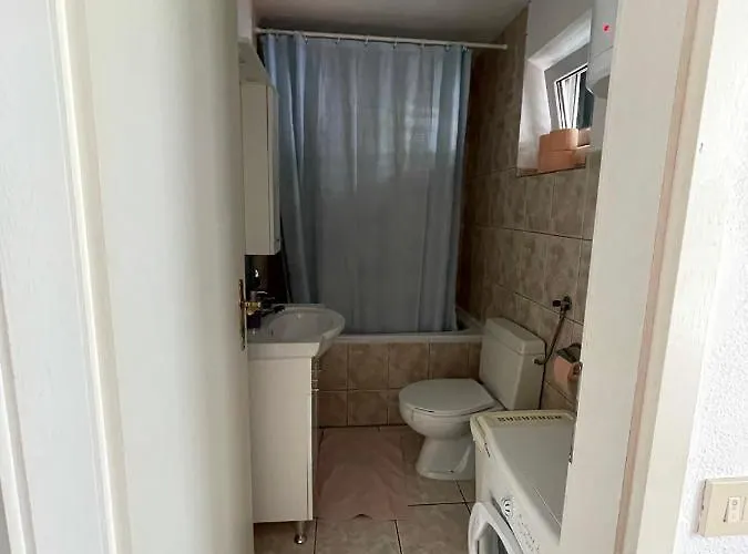 Anamarija Apartman *